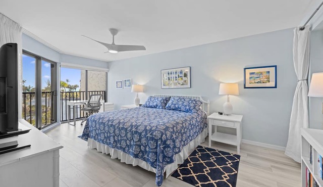 Lagoon & Gulf Views, Steps to the Beach, Beautifully Updated Condo