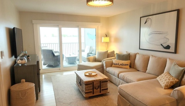 Boca Grande North - 75: A cozy 2BR retreat with water views in Boca Grande, FL.