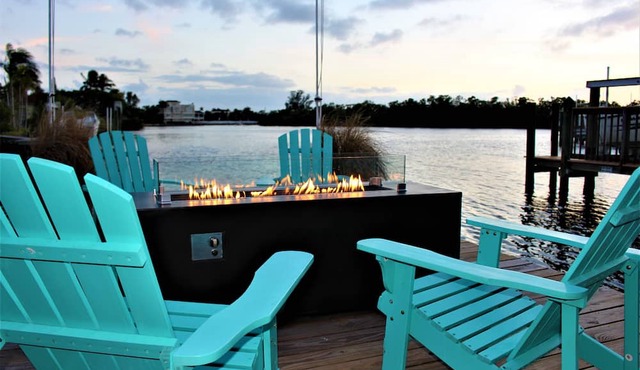 Relaxing Waterfront King Studio in Bonita Springs