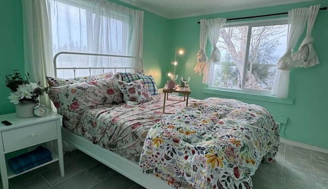 Rivers Edge Bungalow Waterside
