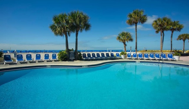 A Beach Escapade! With Outdoor Pools, Parking, Steps from the Beach!