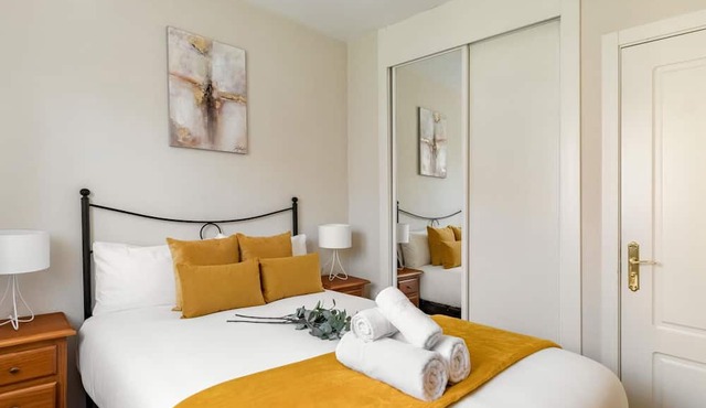 Charming Airport V - Design apartment next to the airport in Madrid