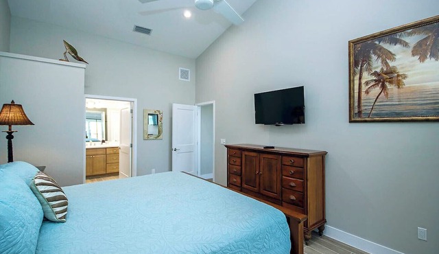 Blue Gulf 201 - Exclusive three bedroom direct gulf front condo