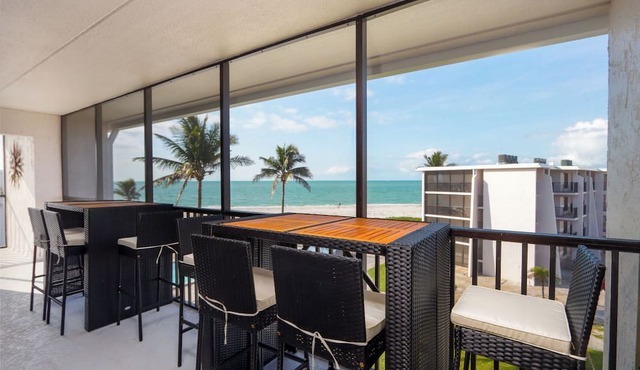 Breathtaking Panoramic Gulf Views on Sanibel - Sundial D401