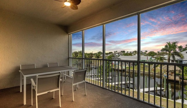 Gulf Access with Boat Slip, Heated Saltwater Pool, Dog-Friendly - Bacino Vista #201 - Roelens