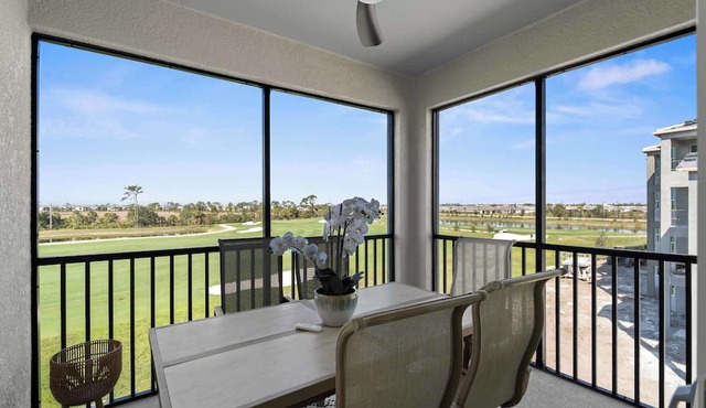 Wellen Park Golf Condo Balcony, Golf View - Pool -