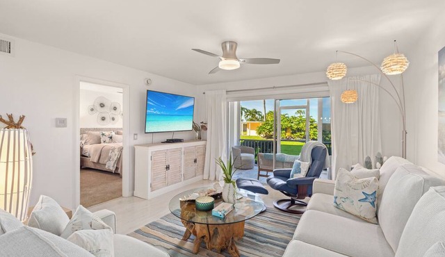 Steps to Sand & Beach– Bay Tree Condo #103A in Siesta Key