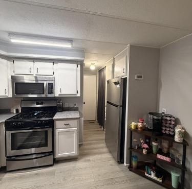 Airy 2 Bedroom in North Fort Myers Near Many Attractions