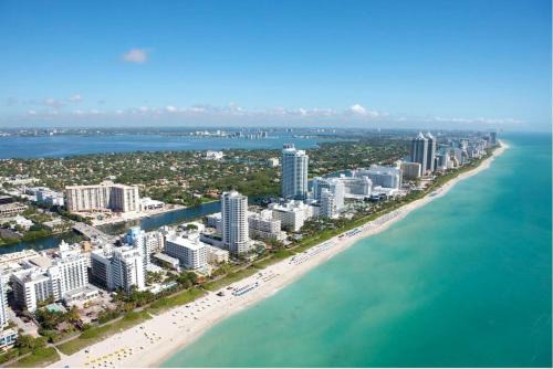 Home Sweet Home Near Malls and Airport and Hwy in South Miami