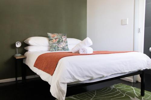Foools Inn - Trendy Rooms available in the Heart of Sea Point! in Cape Town