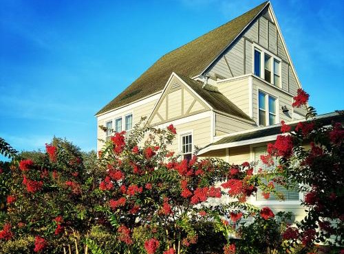 The Kenwood Gables B&B