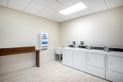 Holiday Inn Express & Suites - Punta Gorda by IHG