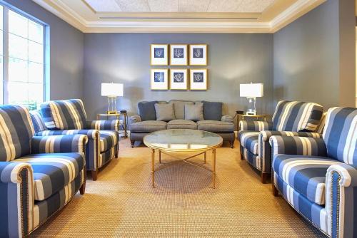 Trianon Bonita Bay Hotel